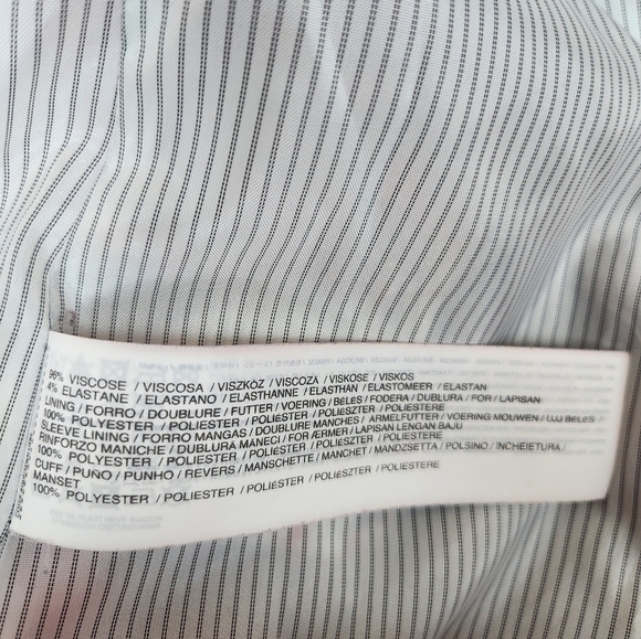 Women's Red Blazer, Size M - Picture 5 of 6